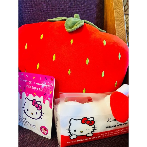 Strawberry shortcake and Hello kitty bundle - Picture 5 of 10